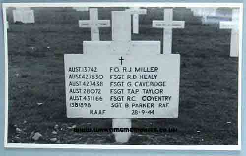 Robert Delmage Healy War Grave Marker